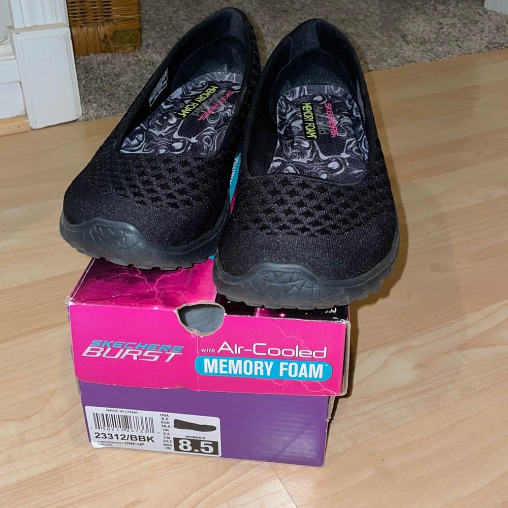 Skechers